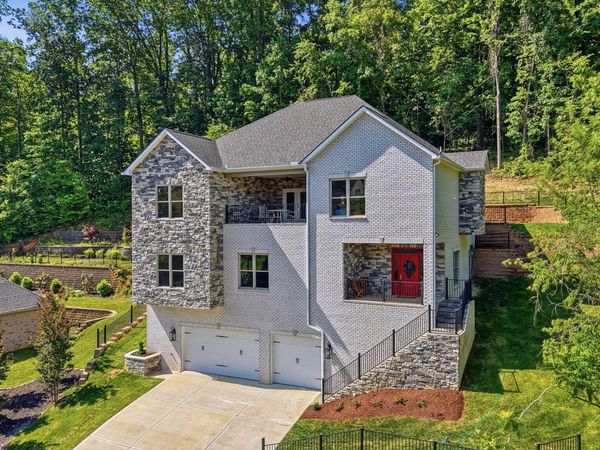 1853 Calgary Falls Lane, Knoxville, TN 37931