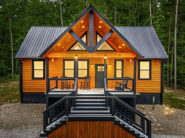 47 Wolfe Lake Spur Road, Campton, KY 41301