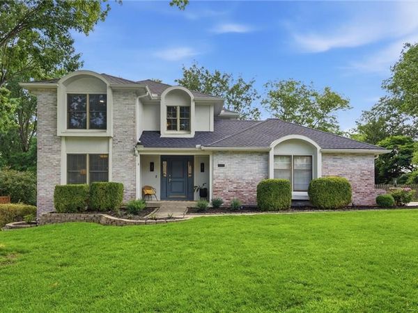 11904 Aberdeen Road, Leawood, KS 66209