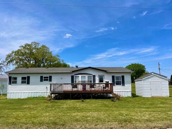 513 N Main Street , Sanborn, MN 56083