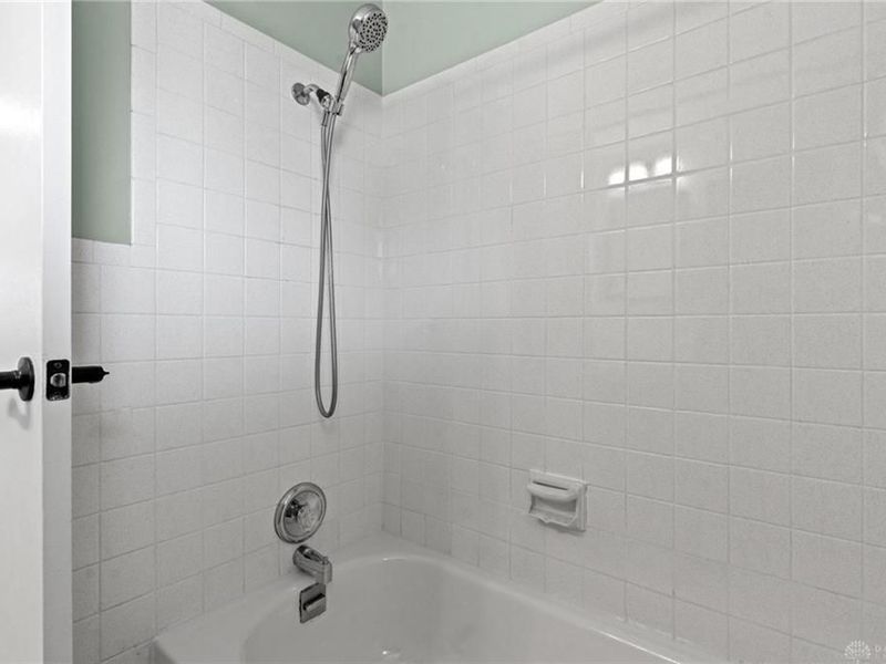4866 Franlou Avenue, Dayton, OH 45432 Photo 12
