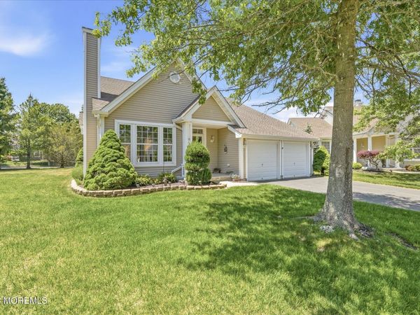 15 Breeze Terrace, Barnegat, NJ 08005