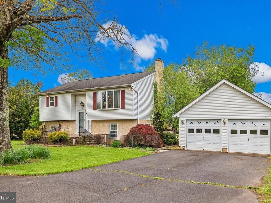 418 E Paletown Road, Quakertown, PA 18951 Main Photo