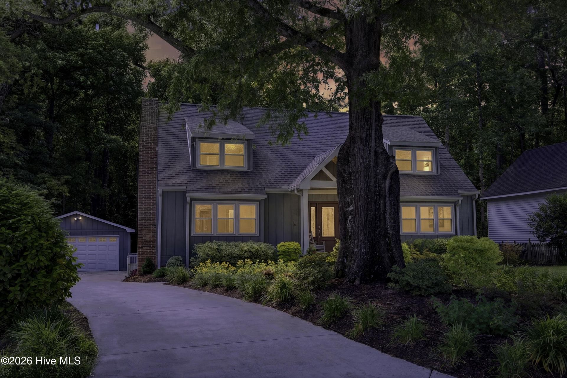 305 Embassy Circle, Wilmington, NC 28412 Main Photo