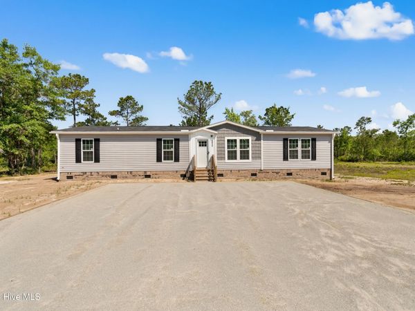 6812 Lewis Drive SE, Winnabow, NC 28479