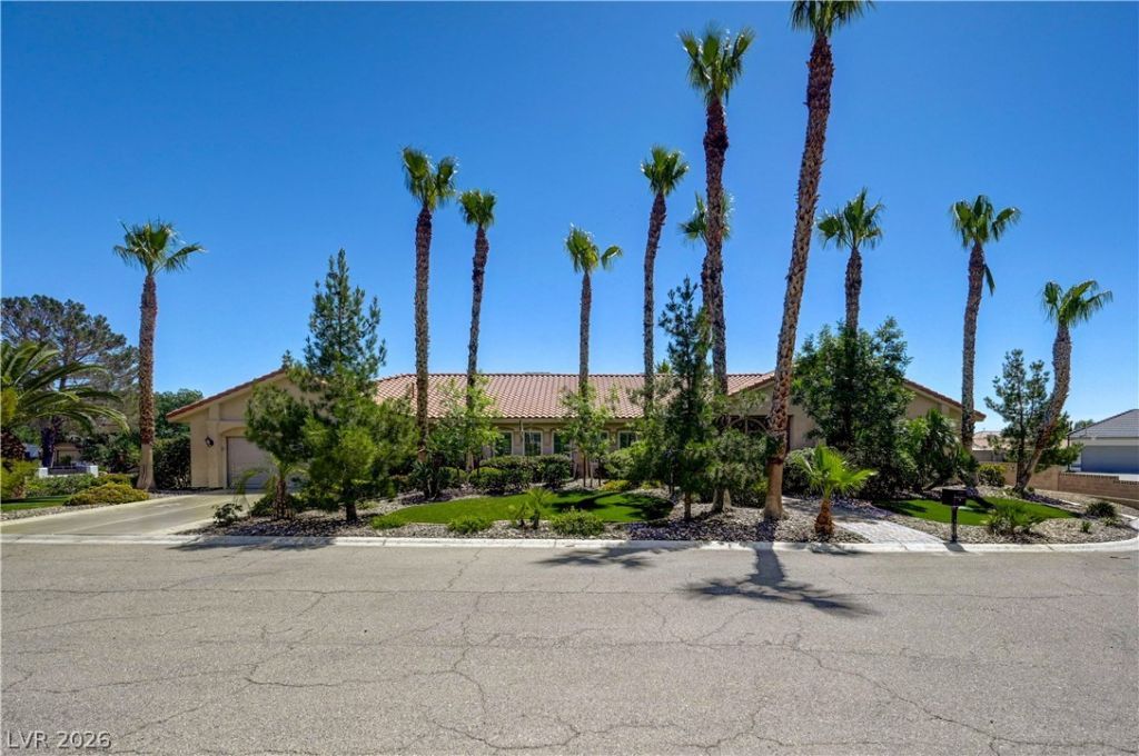 7441 Darby Avenue, Las Vegas, NV 89117 Main Photo