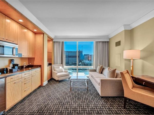 2000 N Fashion Show Drive , Unit 2201, Las Vegas, NV 89109