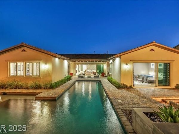 12132 Dorada Coast Avenue , Las Vegas, NV 89138