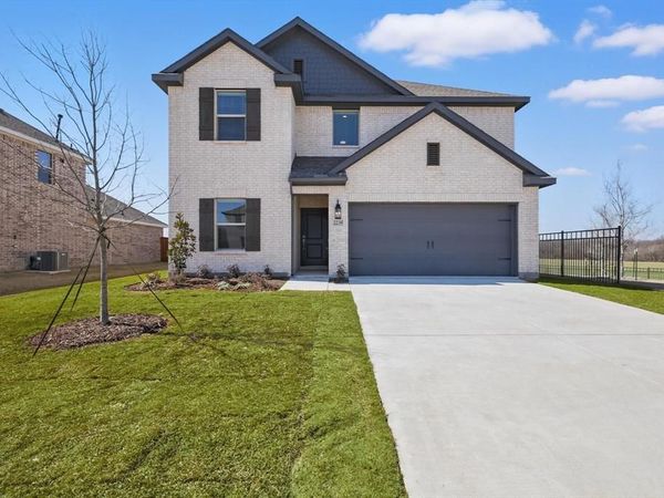 2238 Maple Ridge Drive, Van Alstyne, TX 75495
