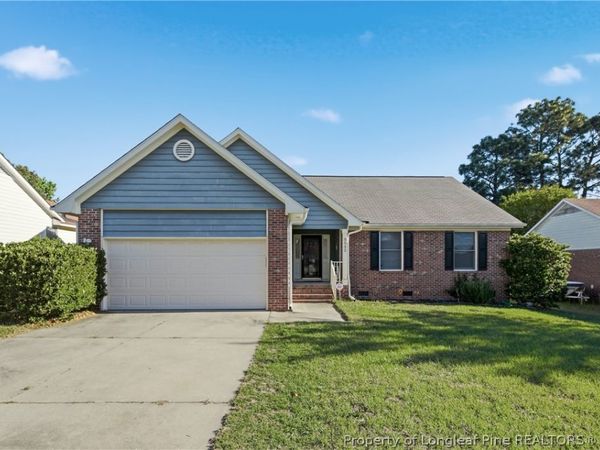5532 Bear Creek Circle, Fayetteville, NC 28304