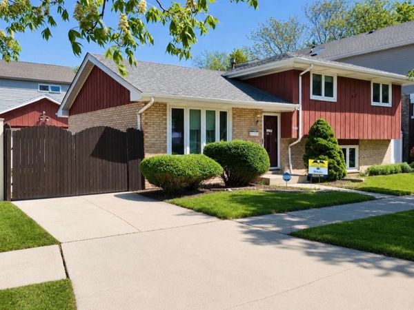 3008 W 110th Place, Chicago, IL 60655