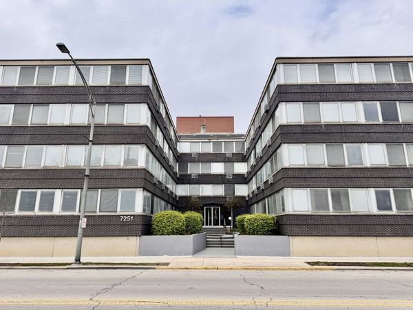 7251 Randolph Street, Unit A2, Forest Park, IL 60130