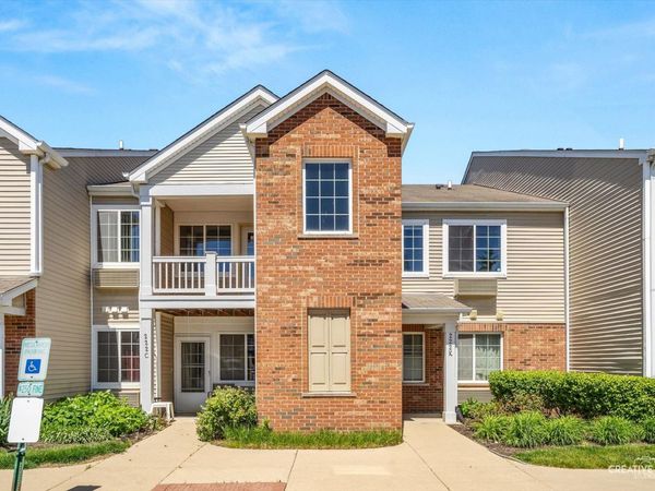 222 Bertram Drive, Unit K, Yorkville, IL 60560