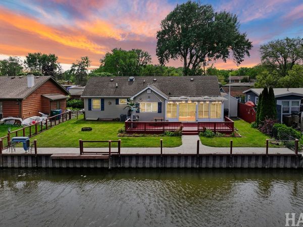 707 Kingston Boulevard , McHenry, IL 60050