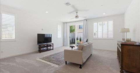 2240 Borealis Cir, Roseville, CA 95747 Photo