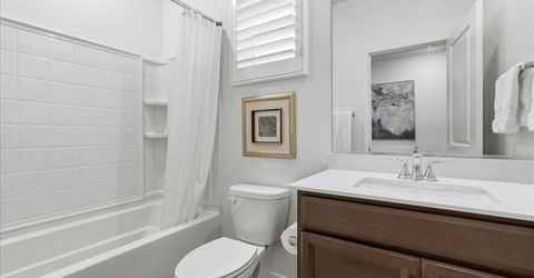 2240 Borealis Cir, Roseville, CA 95747 Photo