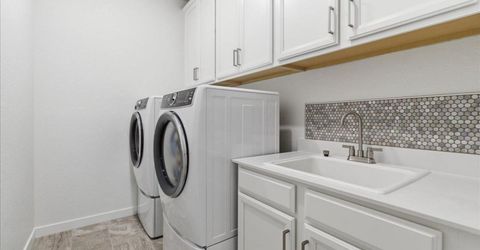 2240 Borealis Cir, Roseville, CA 95747 Photo