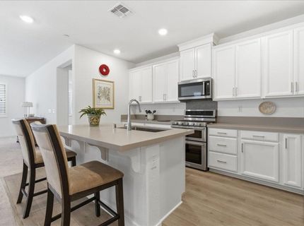 2240 Borealis Cir, Roseville, CA 95747 Photo