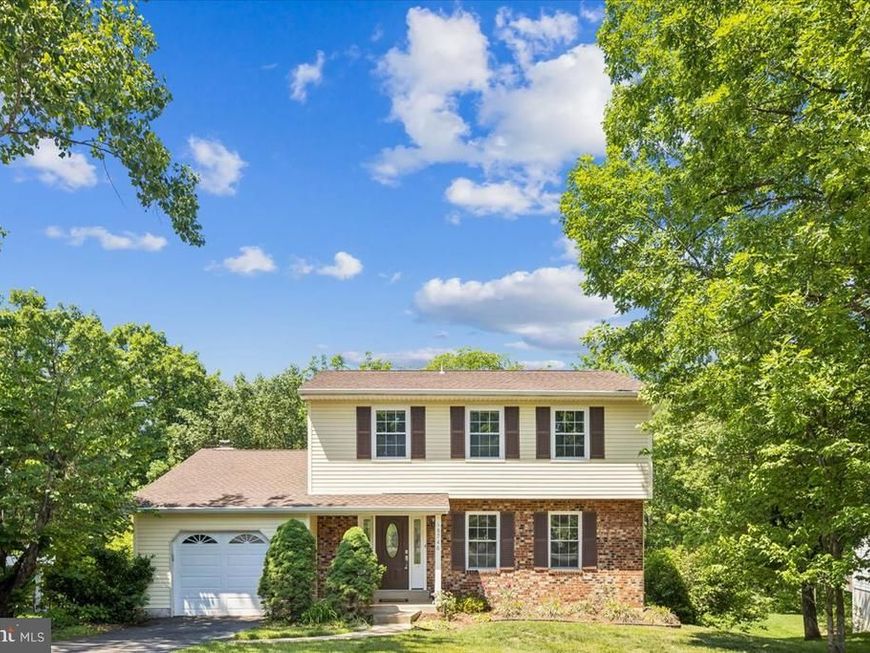 8746 Country Lane, Manassas, VA 20110 Main Photo