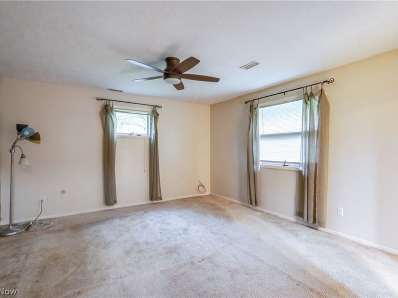 3660 Logan Circle , Akron, OH 44319 Photo 16