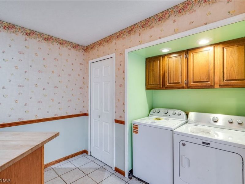 3660 Logan Circle , Akron, OH 44319 Photo 8