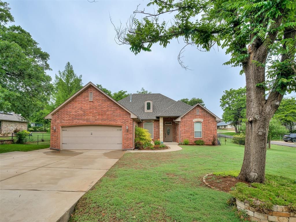 10695 NE 4th Street, Midwest City, OK 73130 Main Photo
