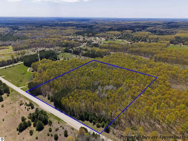 Campbell Road SE, Fife Lake, MI 49633