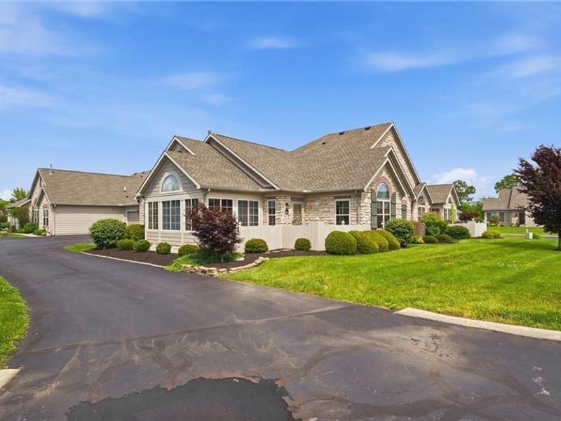 7026 Creekside Circle, Fairborn, OH 45324 Photo 1