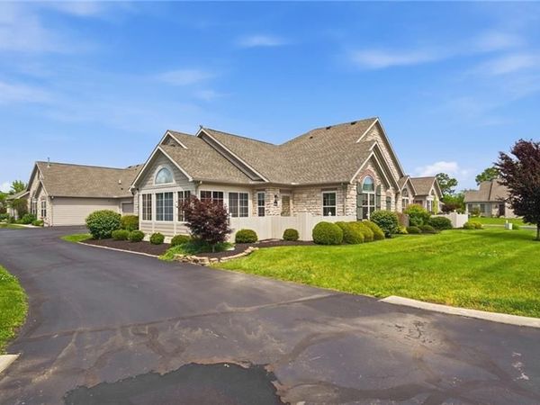 7026 Creekside Circle, Fairborn, OH 45324