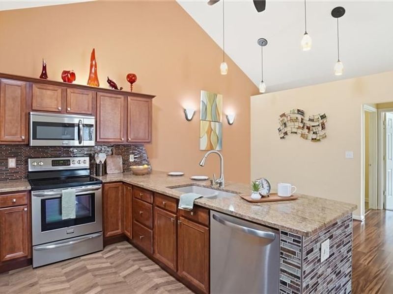 7026 Creekside Circle, Fairborn, OH 45324 Photo 11