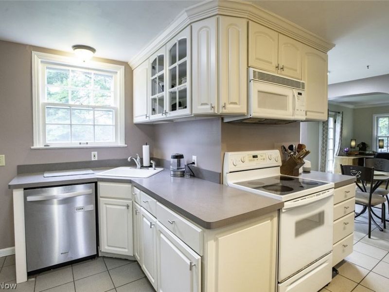 6911 Brookside Road , Independence, OH 44131 Photo 9