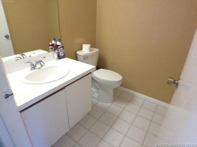121 SW South River Drive, Unit 105, Stuart, FL 34997 Photo