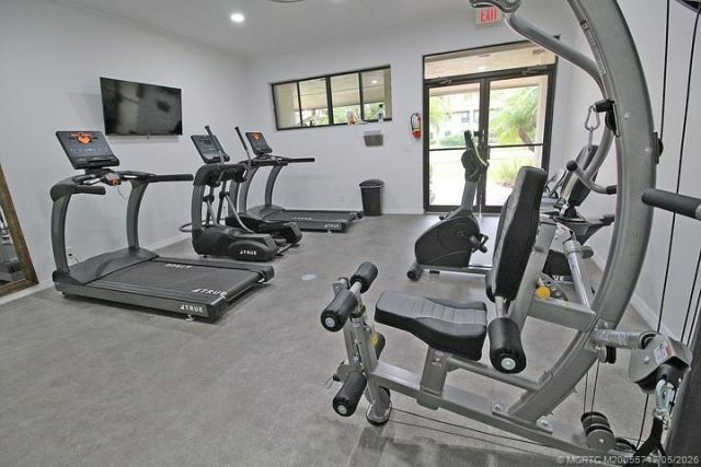 121 SW South River Drive, Unit 105, Stuart, FL 34997 Photo