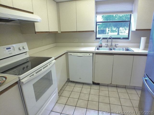 121 SW South River Drive, Unit 105, Stuart, FL 34997 Photo