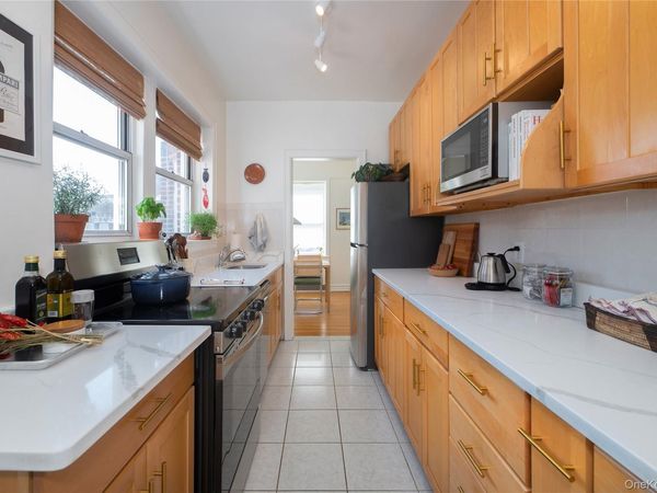 86-10 34th Avenue , Unit 613, Jackson Heights, NY 11372