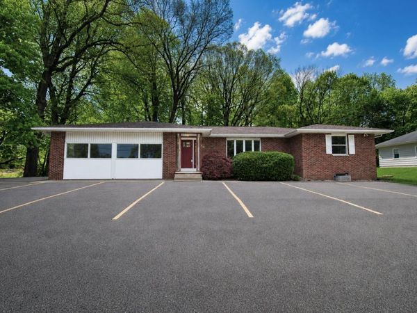 6281 Stadium Drive, Kalamazoo, MI 49009