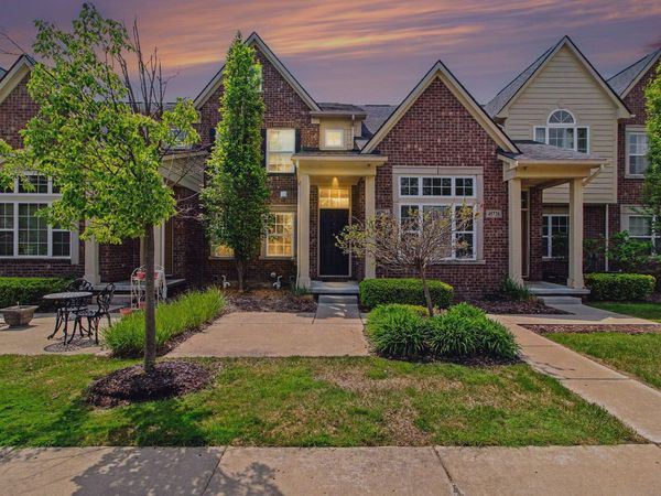 45714 S Stonewood Road, Canton, MI 48187