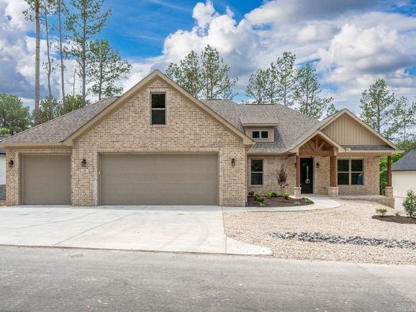 321 Maderas Drive , Hot Springs Village, AR 71909