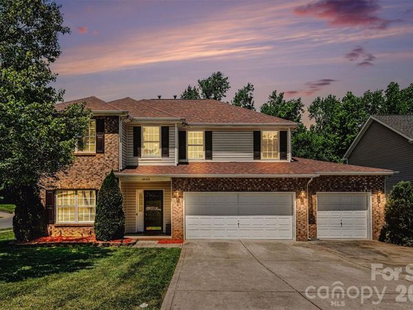 10103 Caldwell Forest Drive , Charlotte, NC 28213