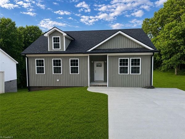 134 Pinnix Street, Jonesville, NC 28642