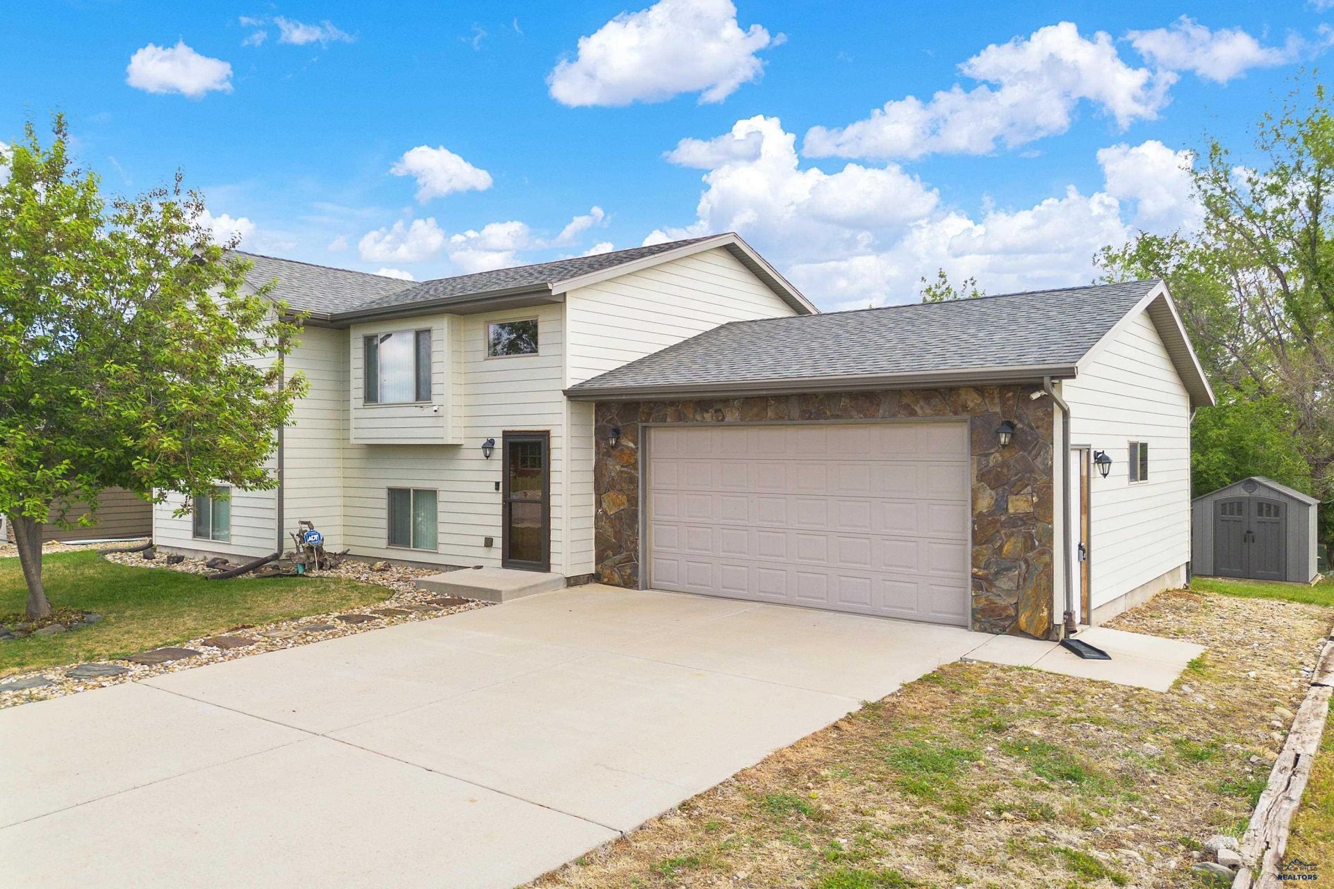 3636 Knuckleduster Rd, Rapid City, SD 57703 Main Photo