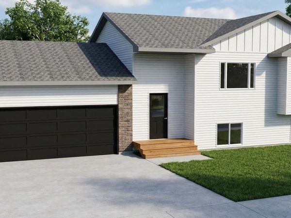906 PETROS DR, Rapid City, SD 57701