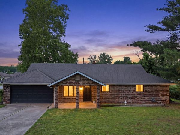 4257 W La Casa Street, Springfield, MO 65802
