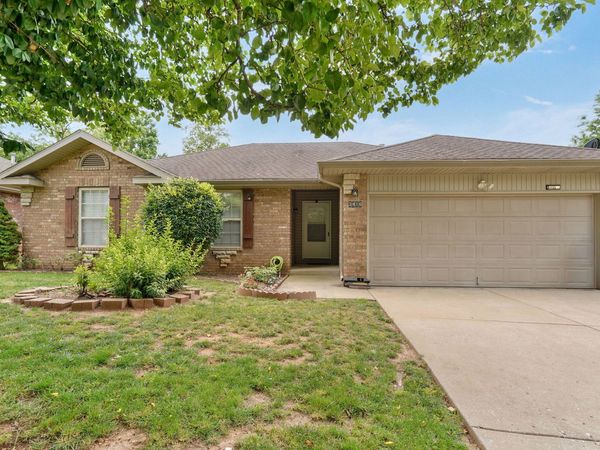3416 W Sagamont Street, Springfield, MO 65807