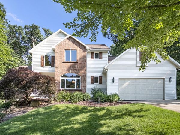 7751 Austinridge Drive SE, Caledonia, MI 49316