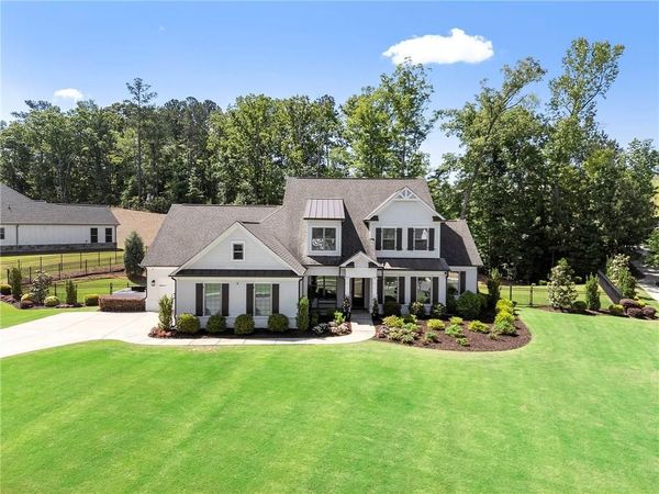 28 Vandiver Court , Acworth, GA 30101