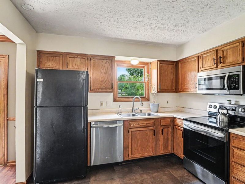 6092 Brofield Drive, Fairfield Twp, OH 45011 Photo 6