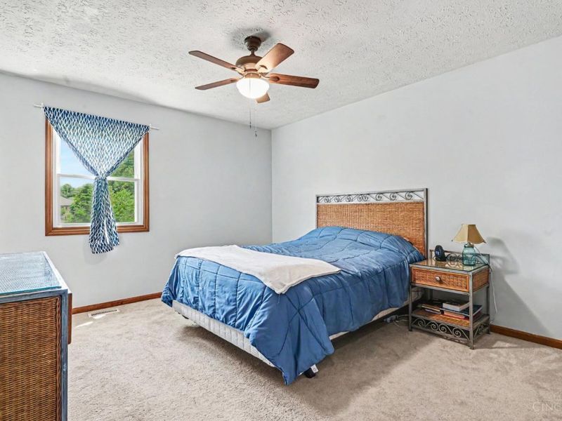 6092 Brofield Drive, Fairfield Twp, OH 45011 Photo 8