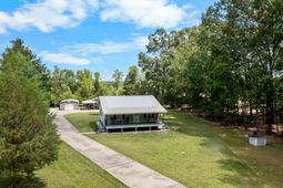 589 Backfield Road photo 4