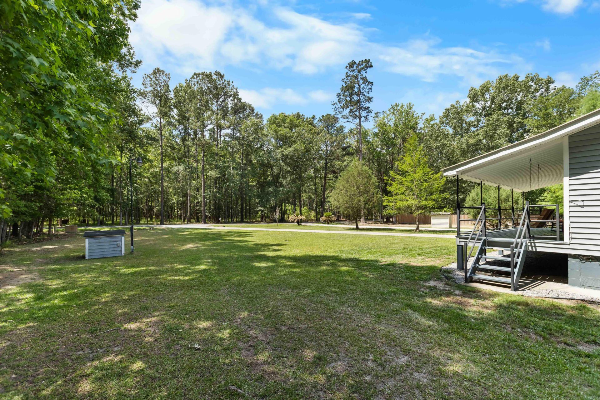 589 Backfield Road Photo 29